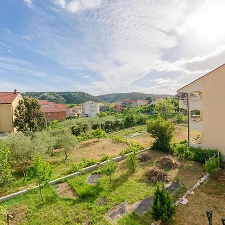 Alex Apartmán