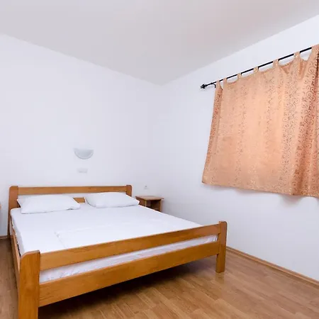 Alex Apartment *