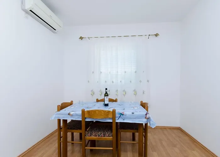 Διαμέρισμα Alex Lopar